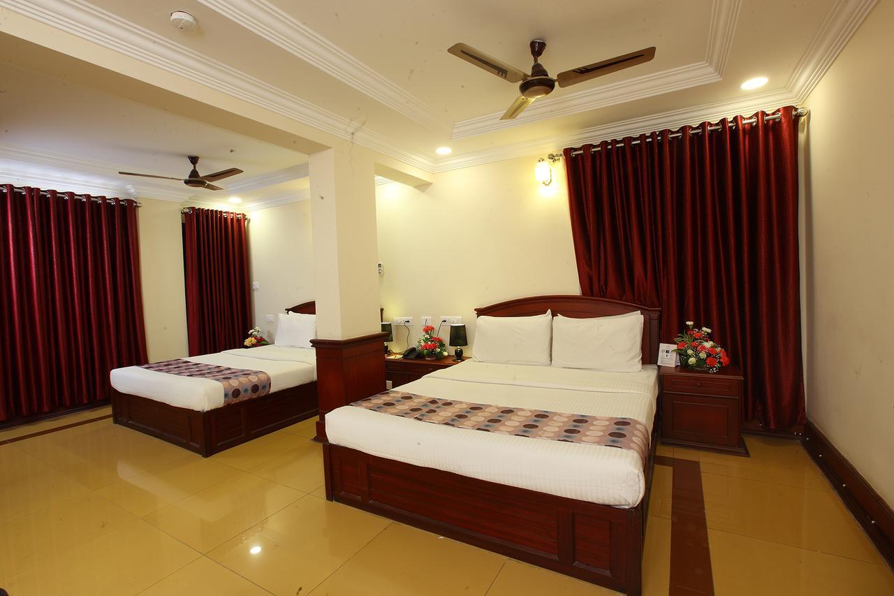 Trichur Towers Thrissur Exteriör bild